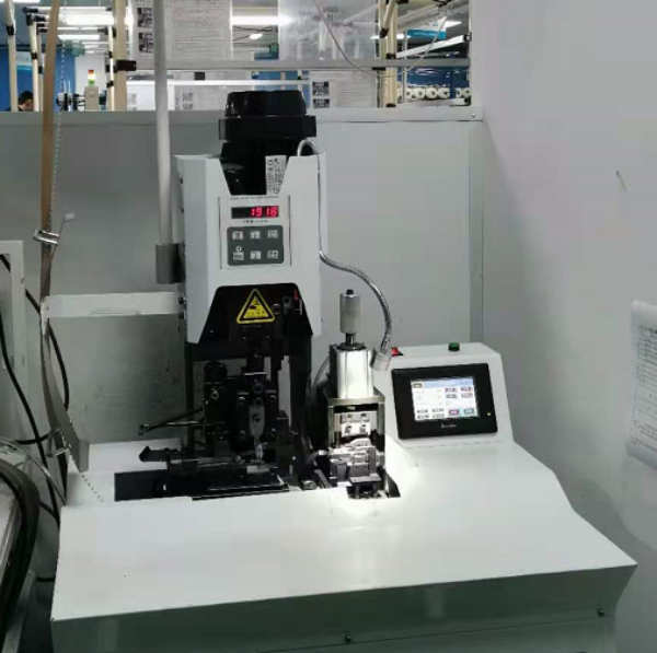 自動排線打端機